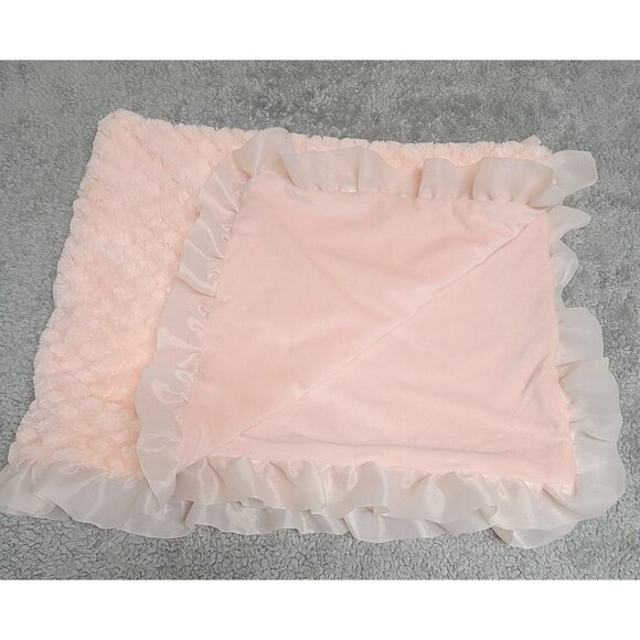 The Peanutshell Pink Baby Blanket - Picture 5 of 10